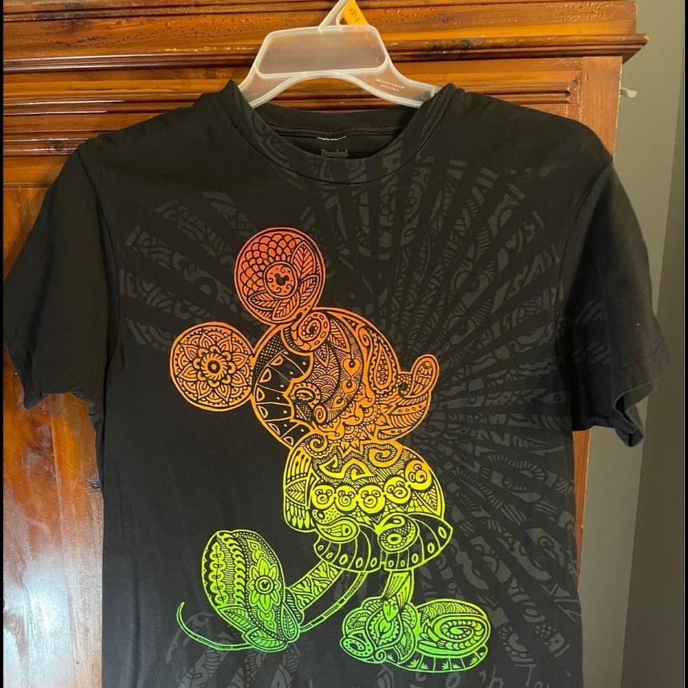 Mens Mickey shirt
